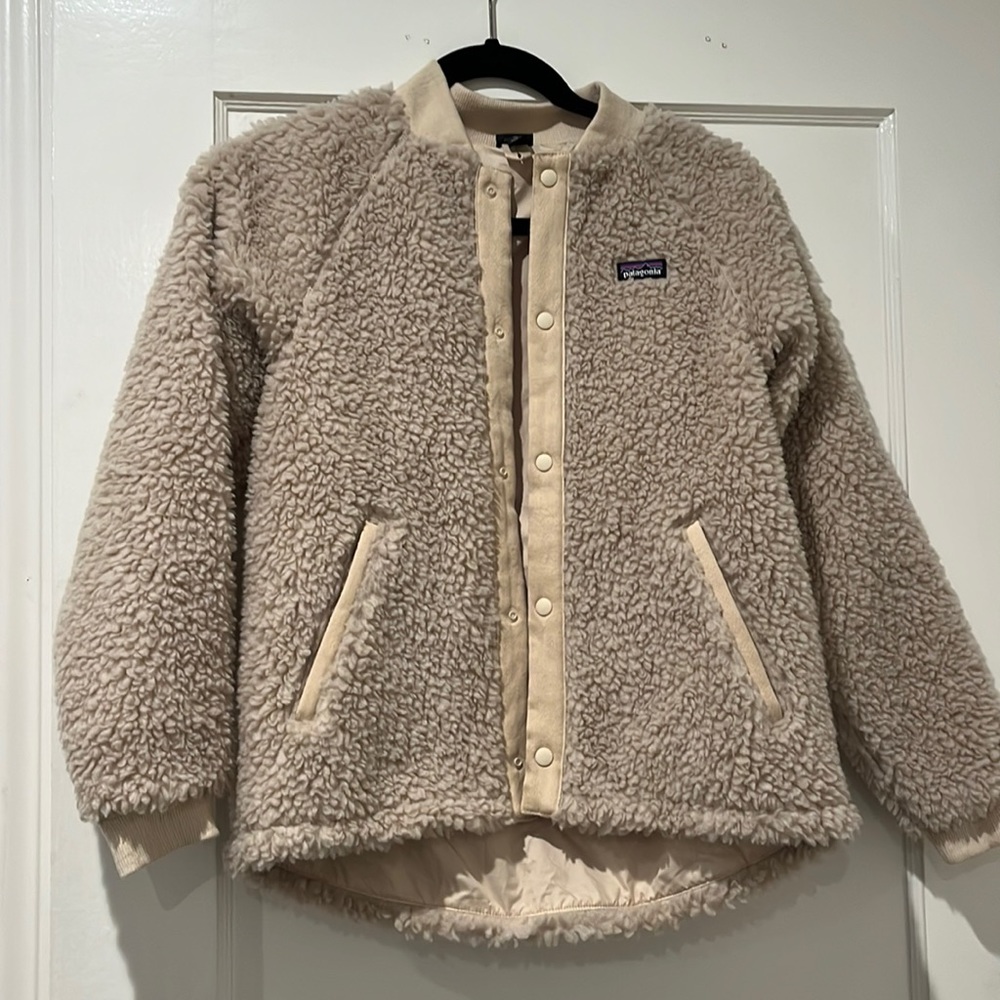 NWOT Patagonia Shag Jacket (Youth XL / Women S)
